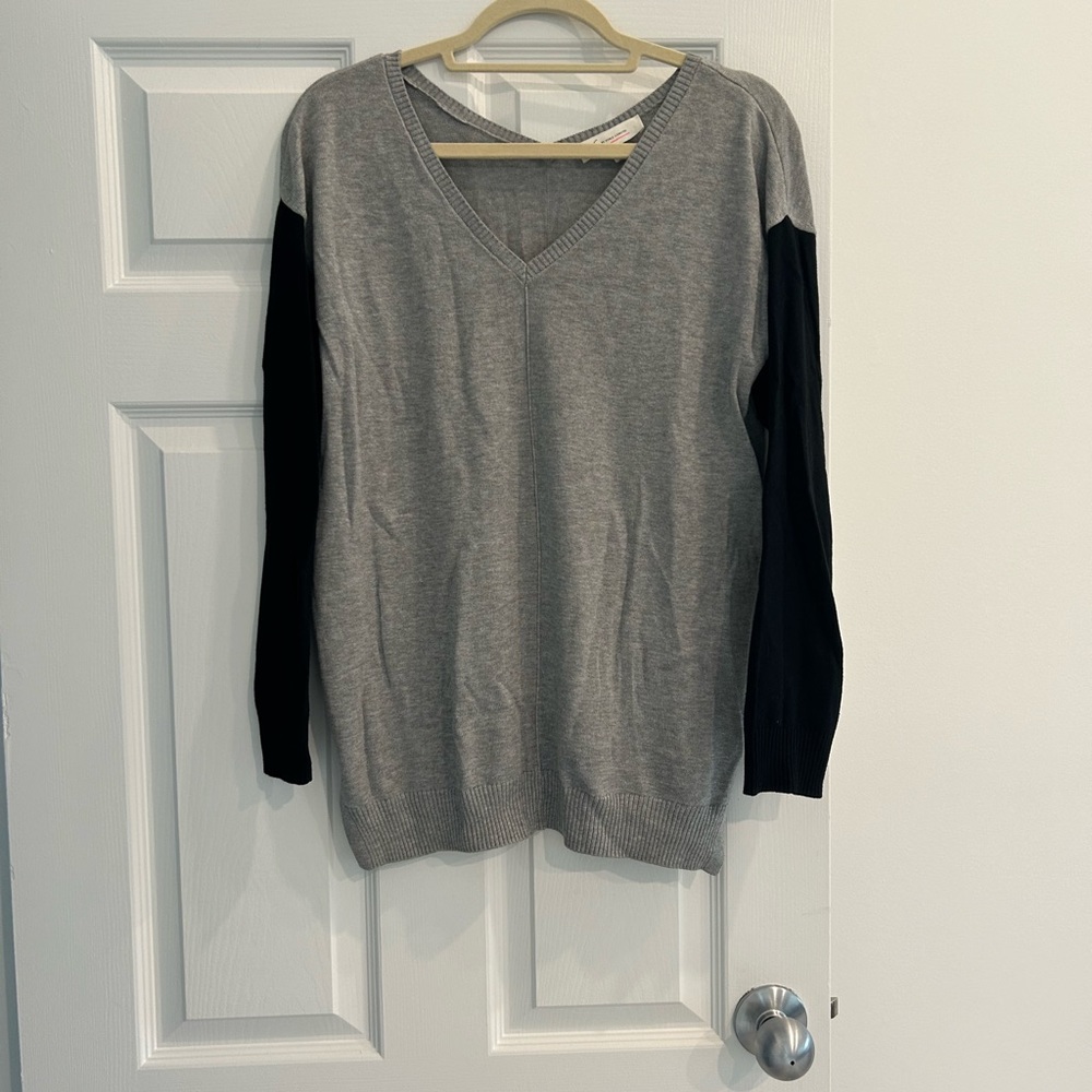 Oversized sweater black and gray